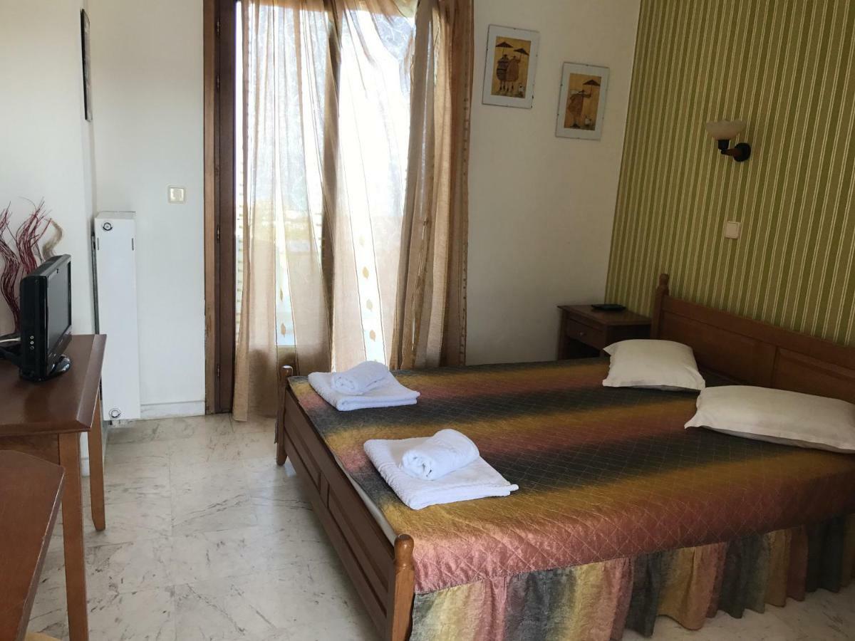 Zephyros Aparthotel Полихроно Екстериор снимка