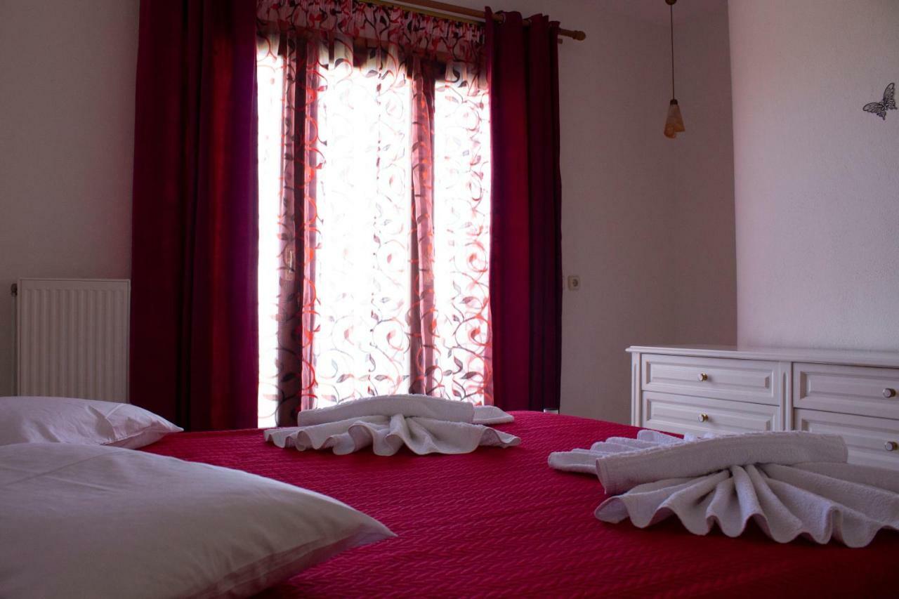Zephyros Aparthotel Полихроно Екстериор снимка