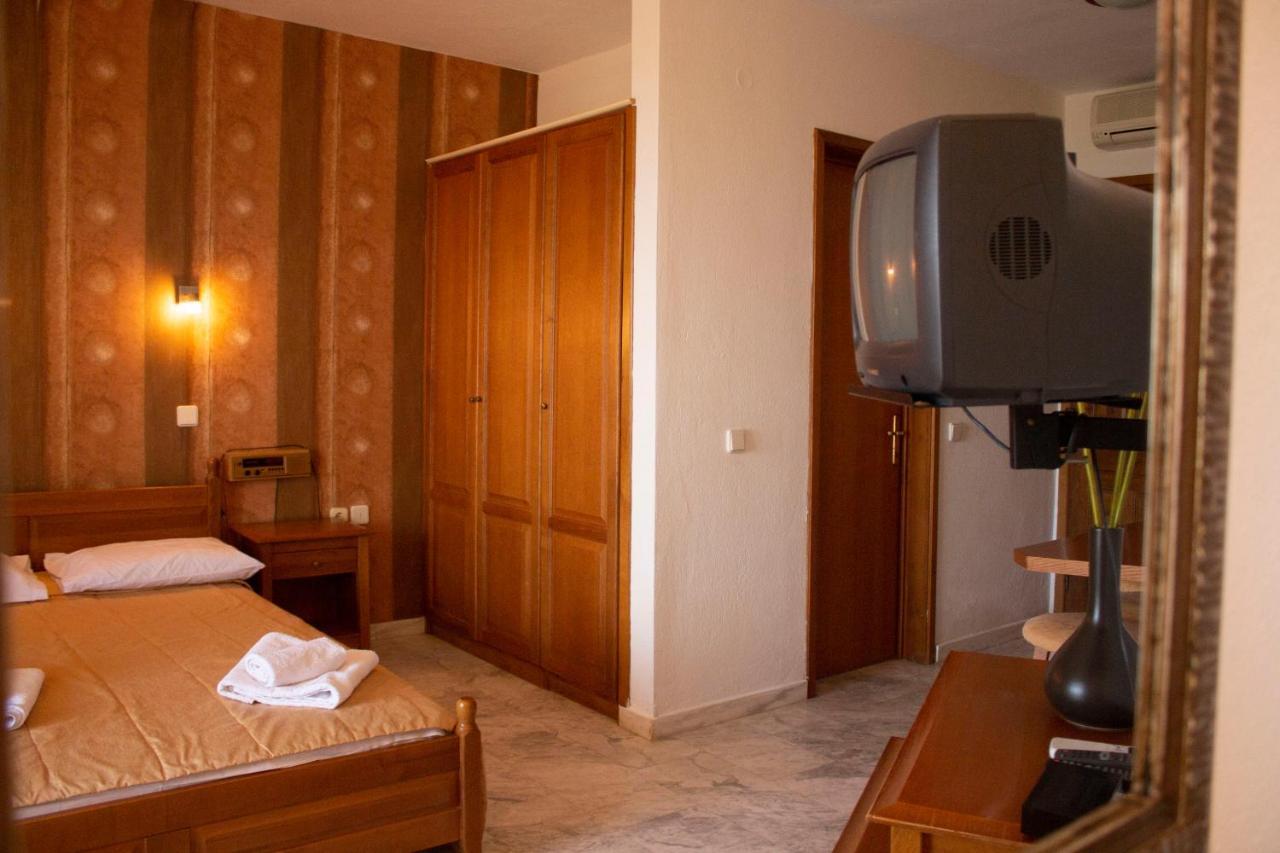 Zephyros Aparthotel Полихроно Екстериор снимка